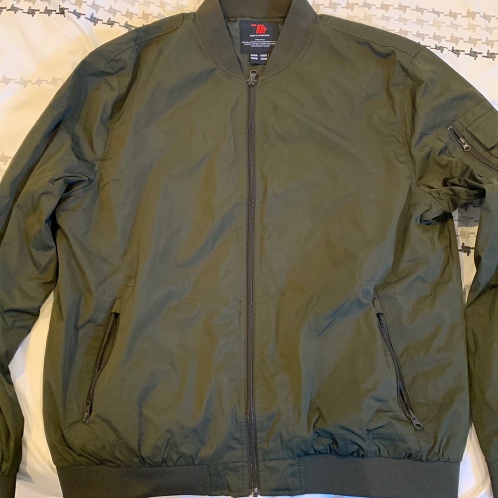 Lightweight bomber style jacket